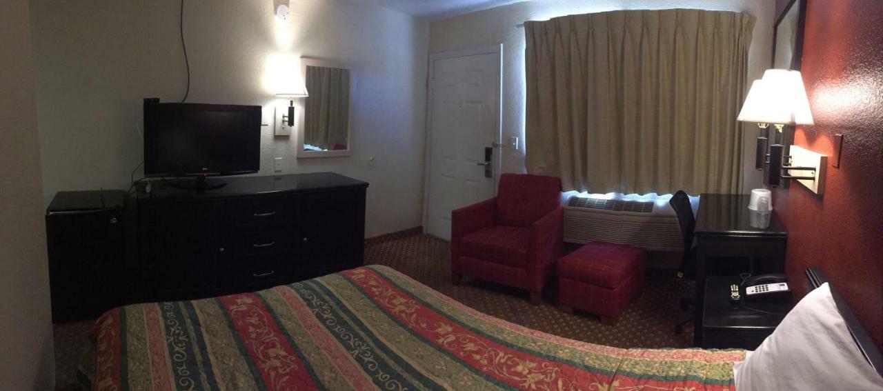 Hilltop Inn & Suites Victorville Esterno foto
